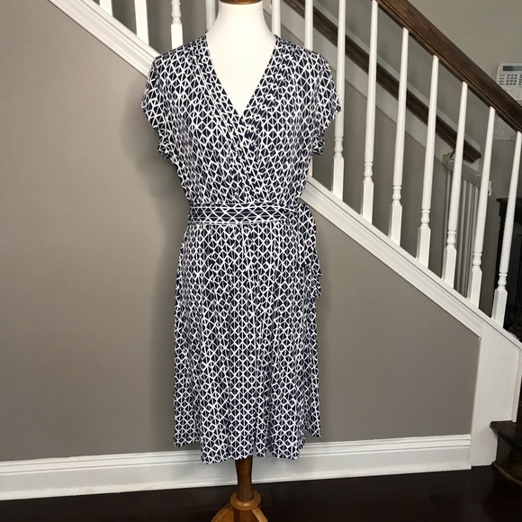 Liz Claiborne Dresses & Skirts - Like New! Liz Claiborne Dress